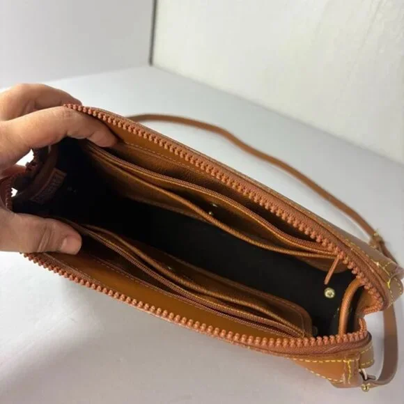 Dooney & Bourke Cabrio Leather Green/Brown Perforated Leather Crossbody Vintage - Picture 13 of 16